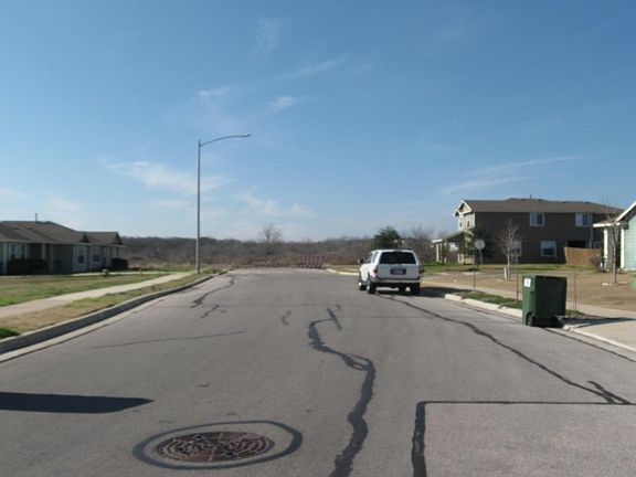 5th image of 18712 Great Falls Dr