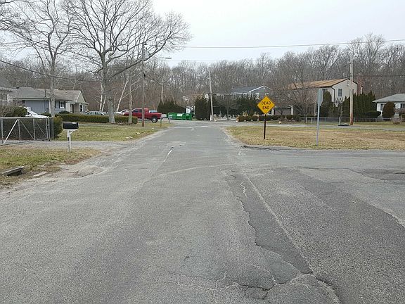 5th image of 6 Tallwood Dr