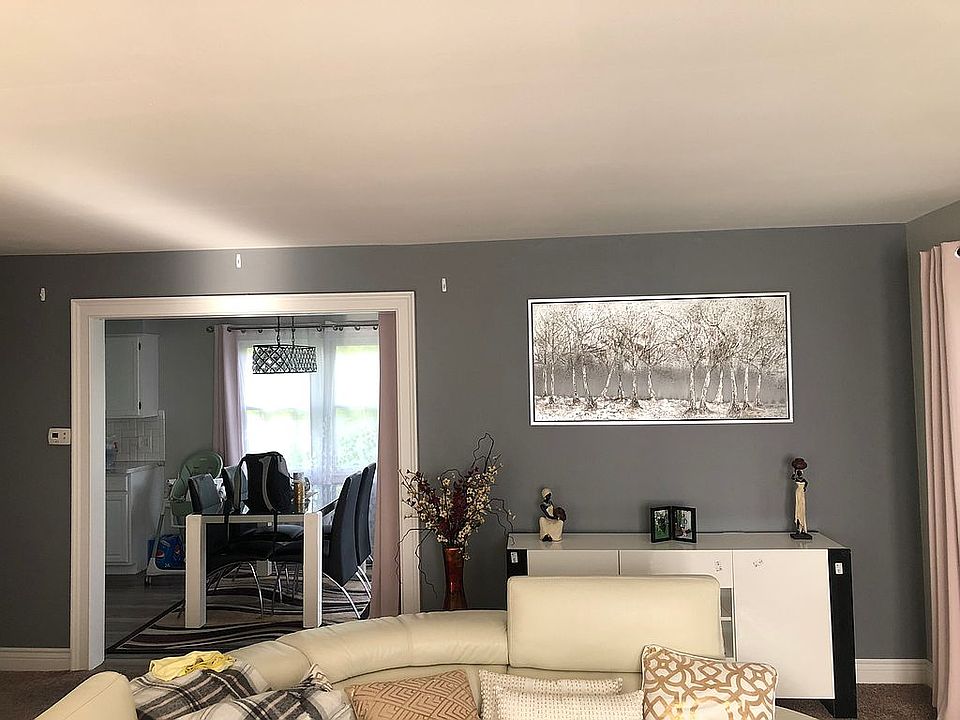 1st image of 215-217 S Collins St
