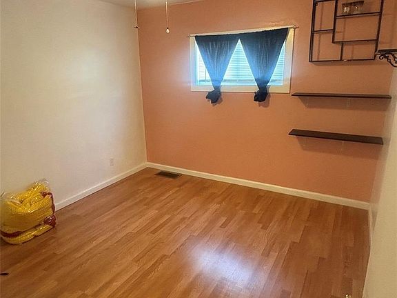 5th image of 177 Delaware Drive