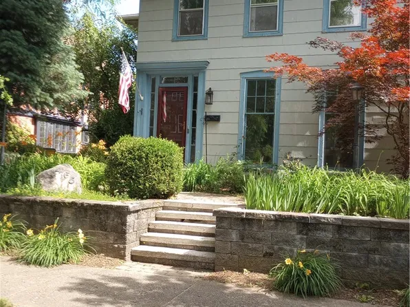 465 W Gray St, Elmira, NY 14905