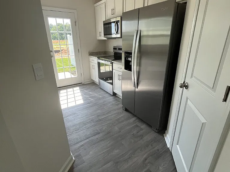 175 Moyer Dr — Photo 5