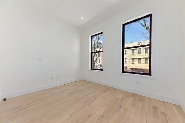 Rented by City Skyline Rentals LLC | media 7