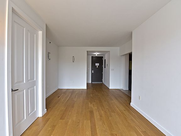3rd image of 8655 Broadway APT 510