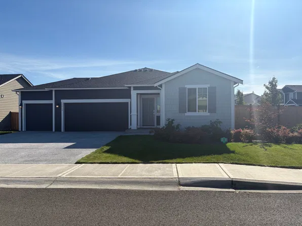 13714 197th St E, Graham, WA 98338