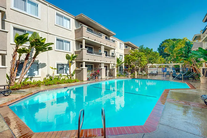 Playa Pacifica Apartments — Photo 5