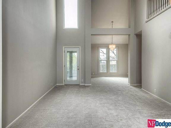 4th image of 2511 Fairview St