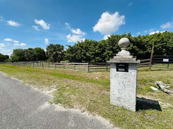 19421 Green Grove Court, Loxahatchee, FL 33470