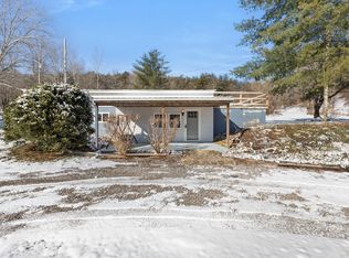 12005 Irvine Rd, Winchester, KY 40391