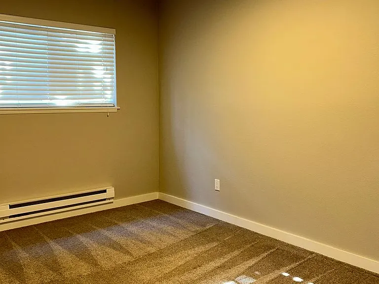 5900 SW Admiral Way — Photo 10