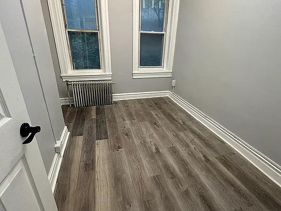 4th image of 102 Romaine Ave #1A