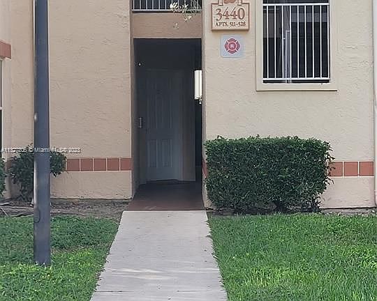 2nd image of 3440 Pinewalk Dr N APT 512