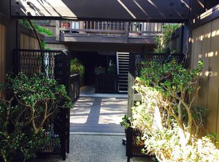 3336 La Mesa Dr APT 3, San Carlos, CA 94070