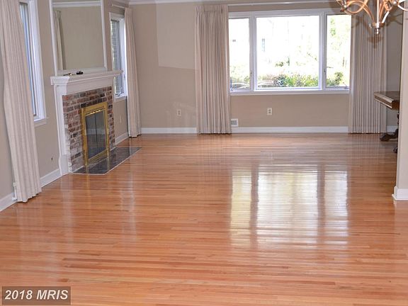 3rd image of 4054 Doveville Ln
