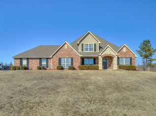 6719 E 85th St N, Owasso, OK 74055