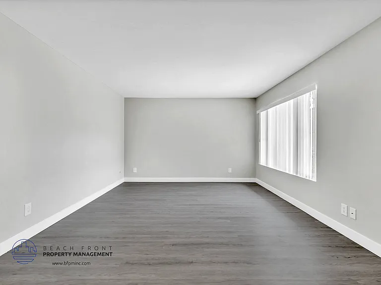 910 Enterprise Avenue — Photo 15
