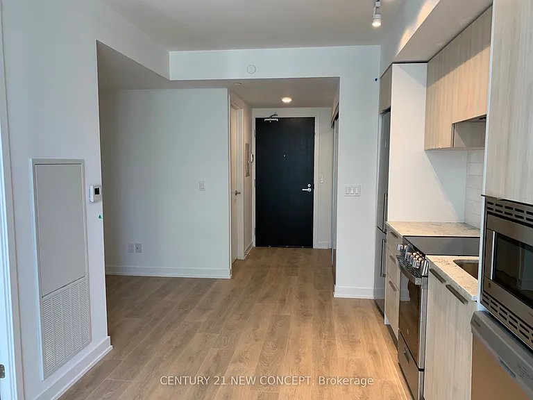 501 Yonge St #1603 — Photo 13