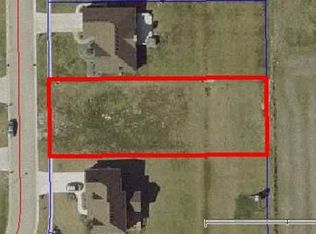 1741 Spring Forest Dr, Oregon, OH 43616