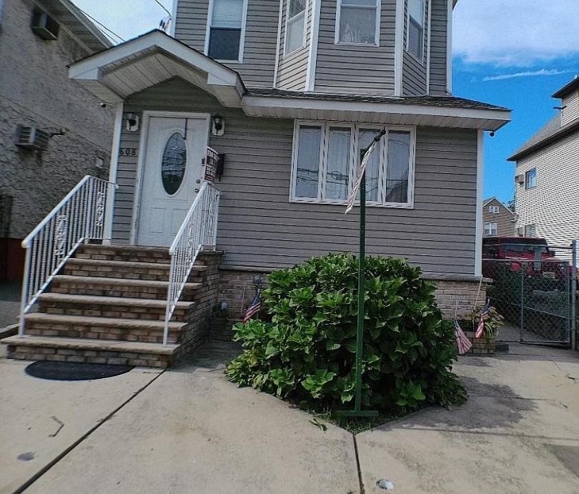 1st image of 608 Adams Ave