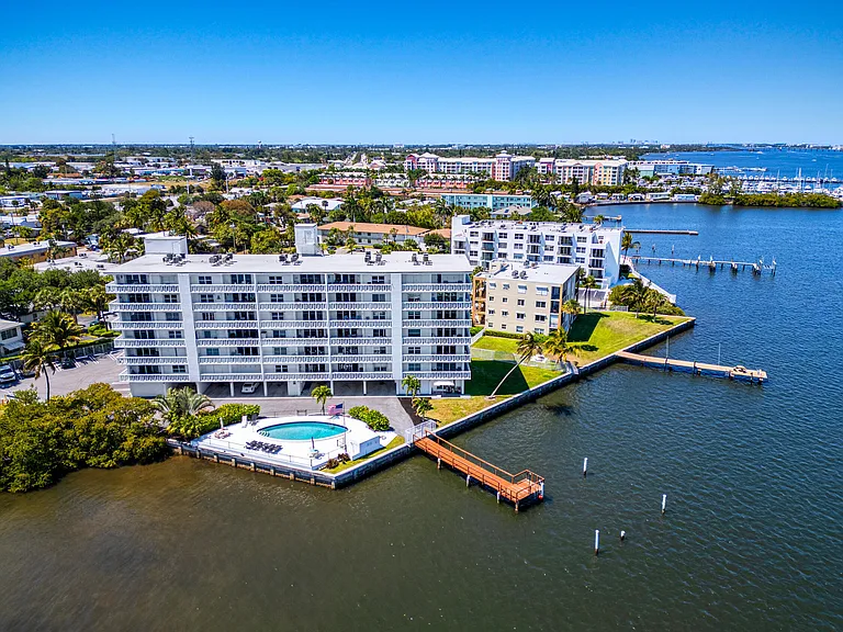 231 E Lantana Rd #203 — Photo 39