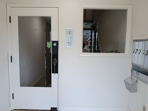 2nd image of 4614 S 6th St APT 8