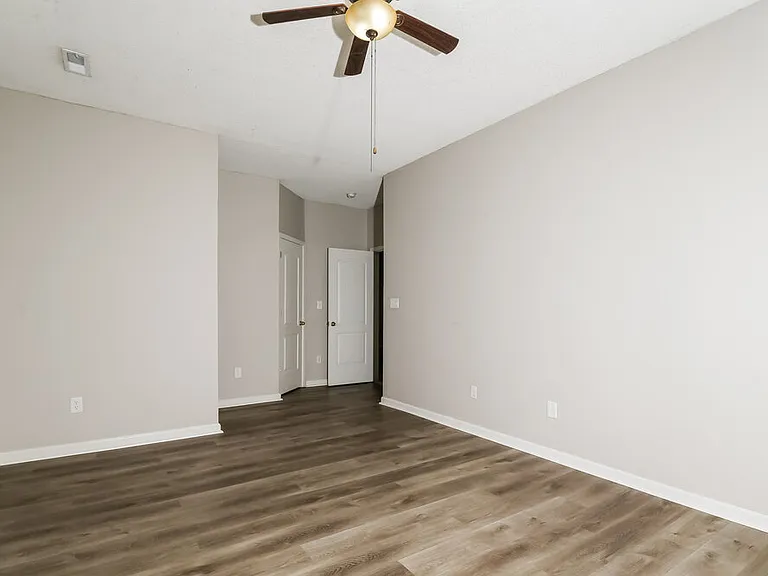 5810 Long Lake Ln — Photo 14