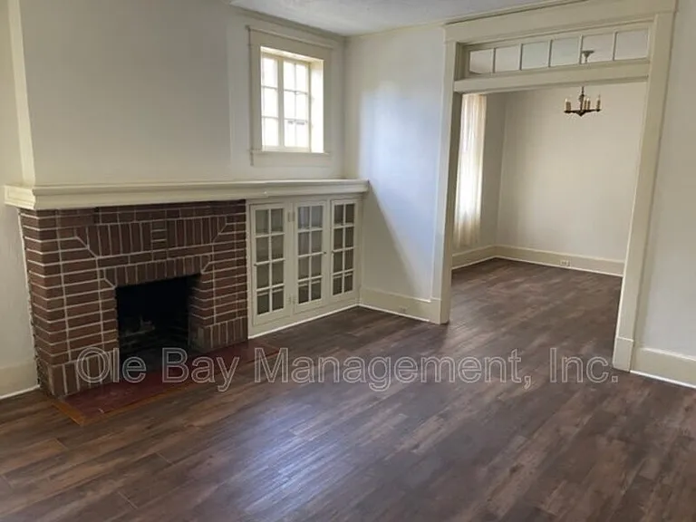 7 S Monterey St #1 — Photo 3