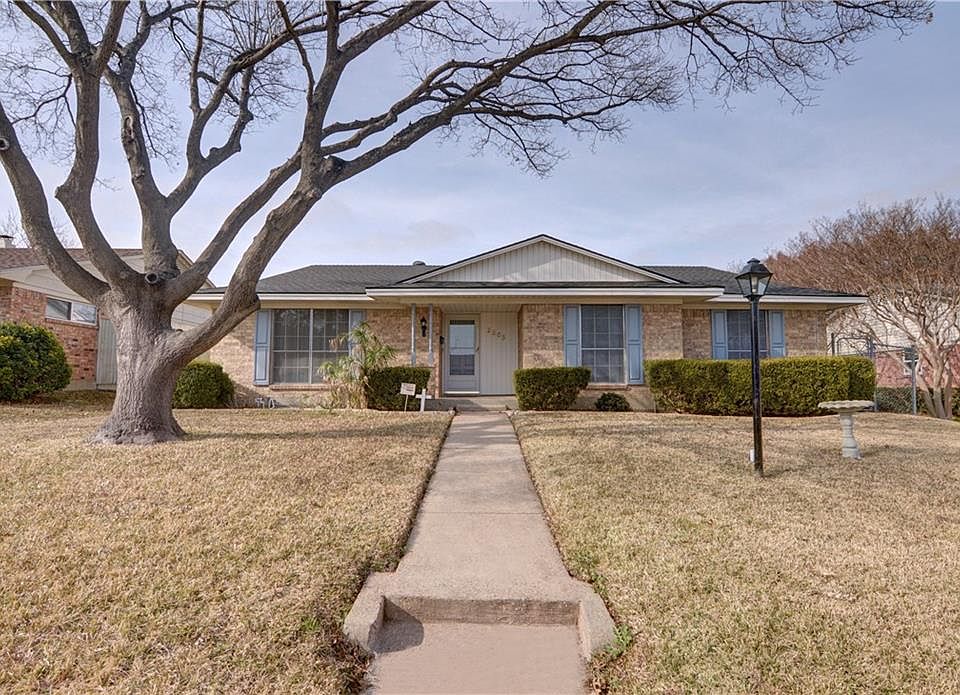 1st image of 2505 River Oaks Ln