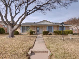 2505 River Oaks Ln, Mesquite, TX 75150