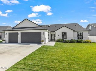 2107 S 74th Ave, Yakima, WA 98903