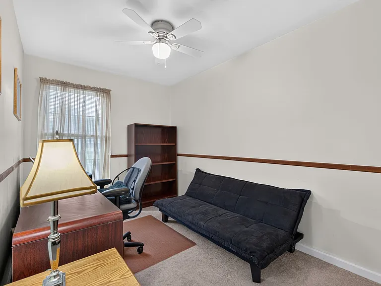 8 Cypress Dr — Photo 17
