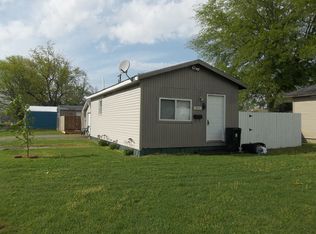 311 Maple St, Zeigler, IL 62999