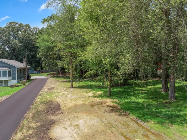 64 Baron De Hirsch Road, Crompond, NY 10517