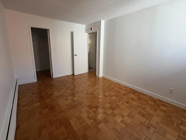 125 Somerset St W — Photo 21