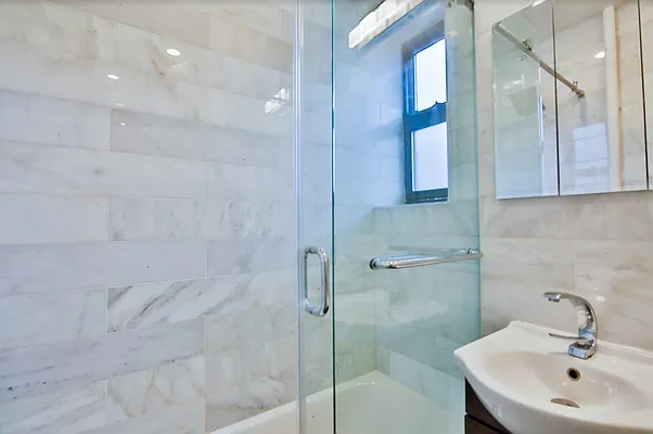 Rented by Platinum Properties | media 7