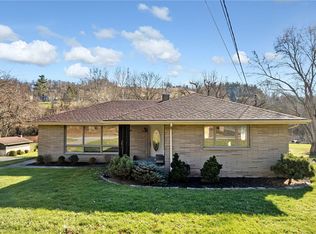 7529 Noblestown Rd, Mc Donald, PA 15057