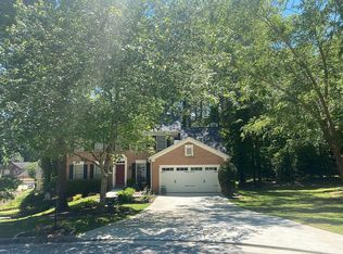 501 Chimney House Ct, Stone Mountain, GA 30087