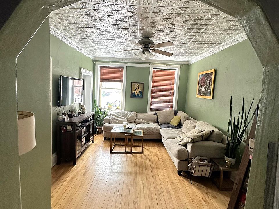 1st image of 1409 W Grand Ave #2