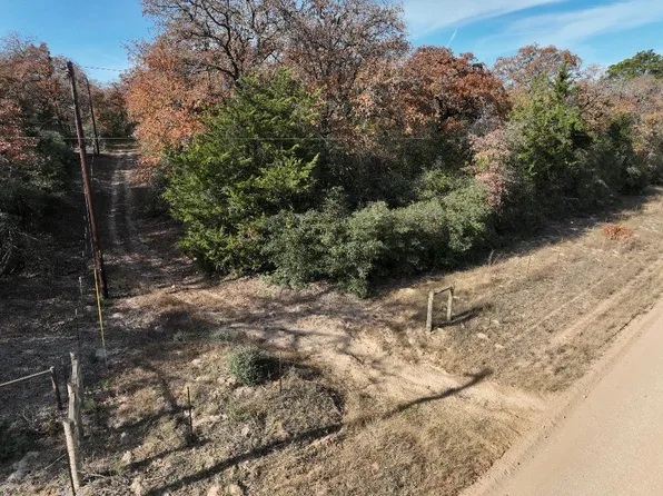 881 County Road 327, Rockdale, TX 76567