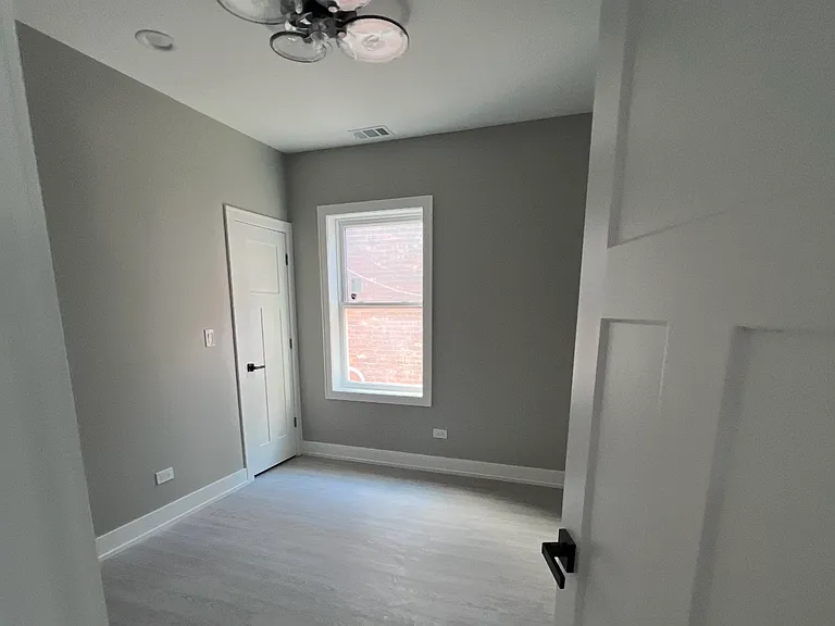 429 N Leamington Ave #2 — Photo 7