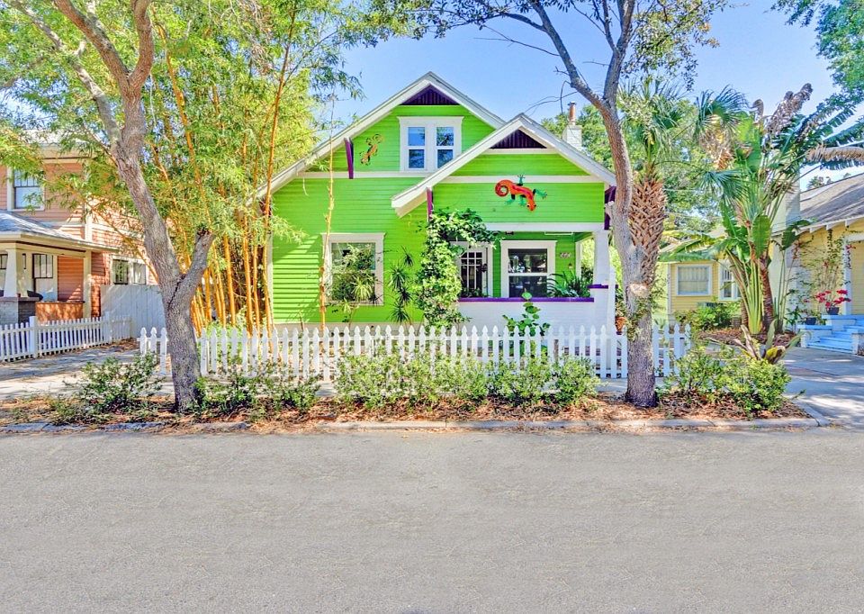 1st image of 541 7th Ave N