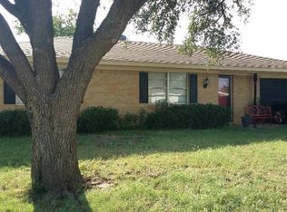106 S Eisenhower Dr, Midland, TX 79703