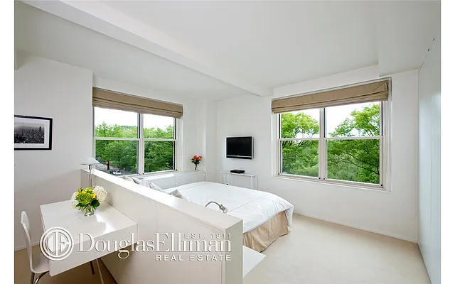 Sold by Douglas Elliman | media 4