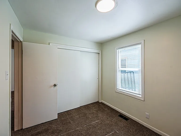 1909 Taylor Ave — Photo 23