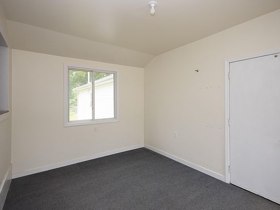 5th image of 2908 Rolling Hill Ave