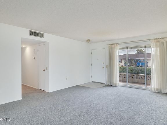 5th image of 10114 W BROOKSIDE Drive