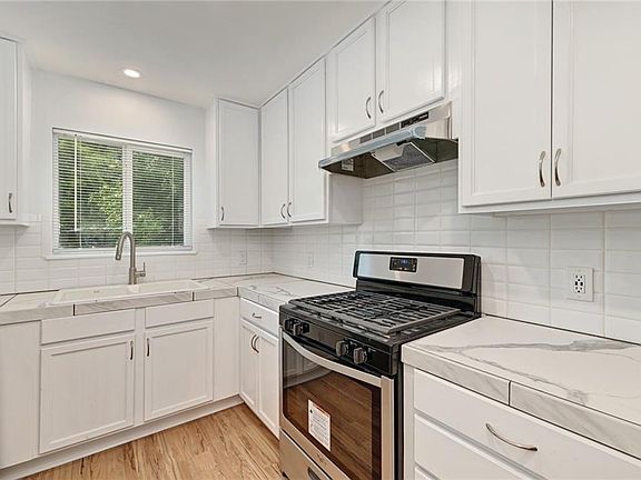 5th image of 8614 Parkfield Dr