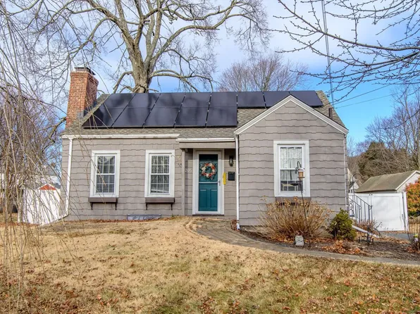 205 Porter Street, Manchester, CT 06040