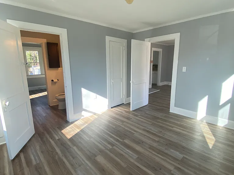 704 Blair St — Photo 9