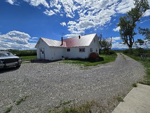 2nd image of 1531 26th Rd NW